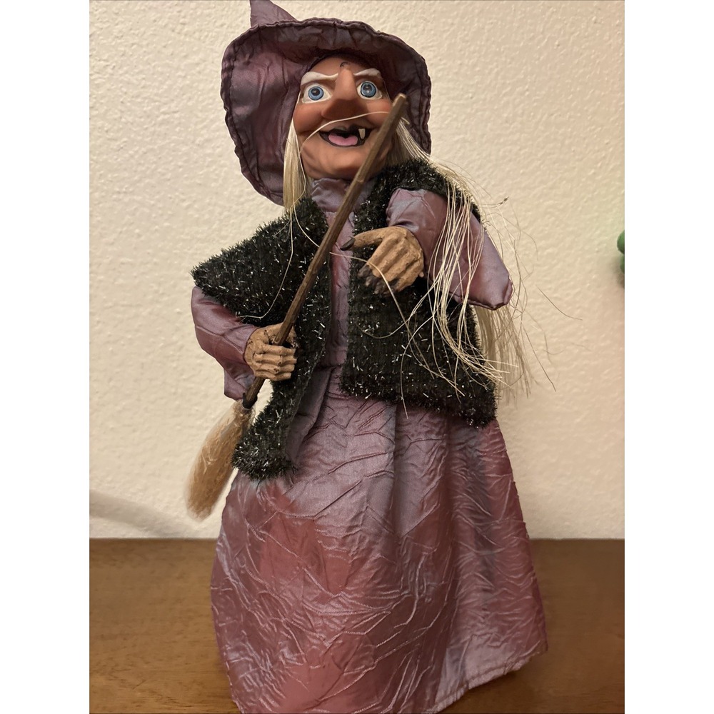 Halloween Witch With Broom Animated Light Up Eyes w/Sound - Creepy